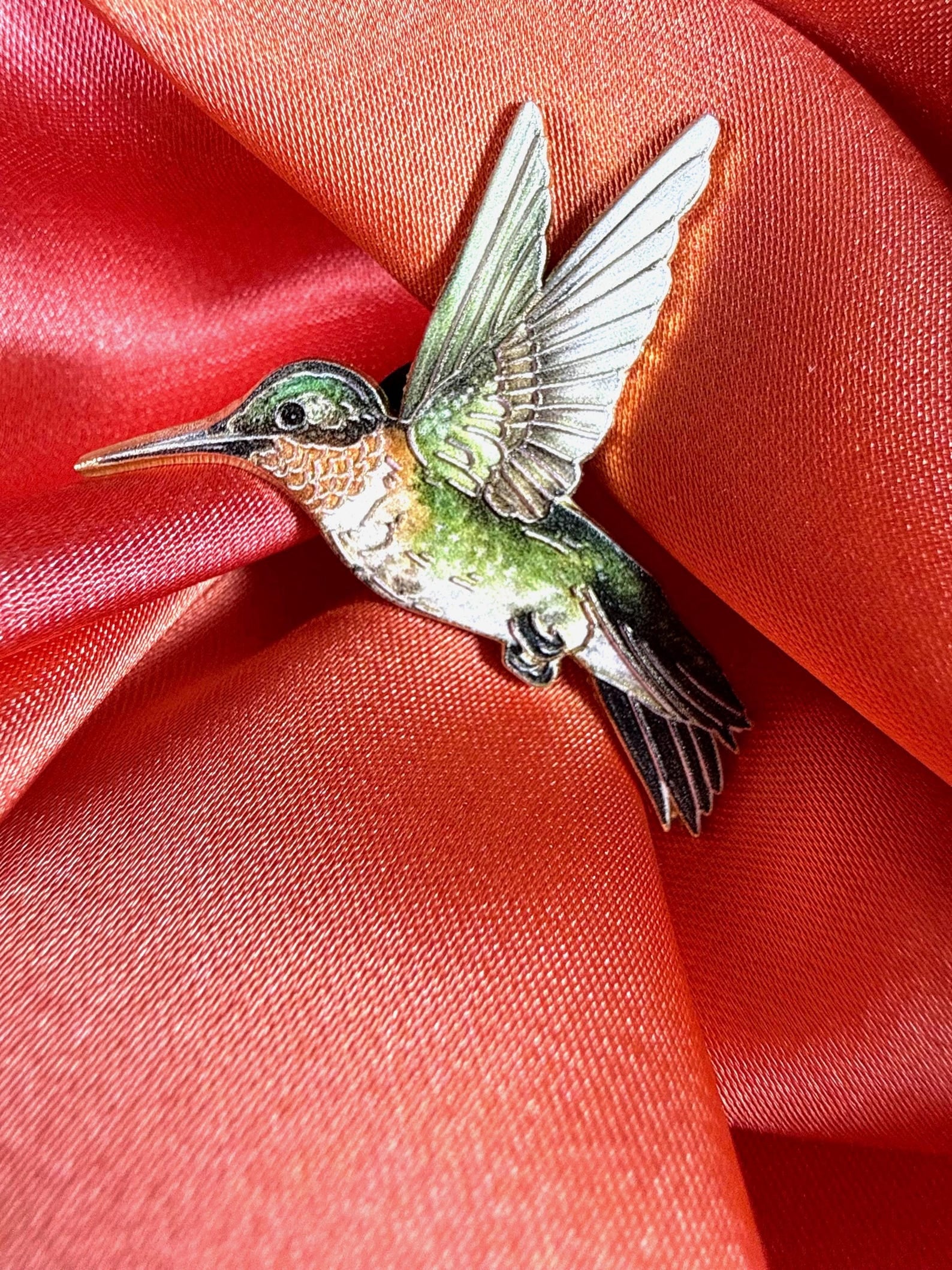 Hummingbird Enamel Pin Badge | Pincredible
