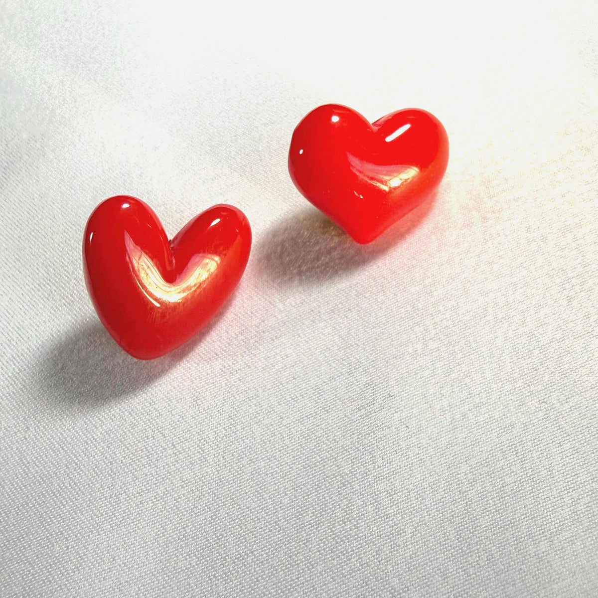 Heart Pair Love Valentines Pin Badge | Pincredible