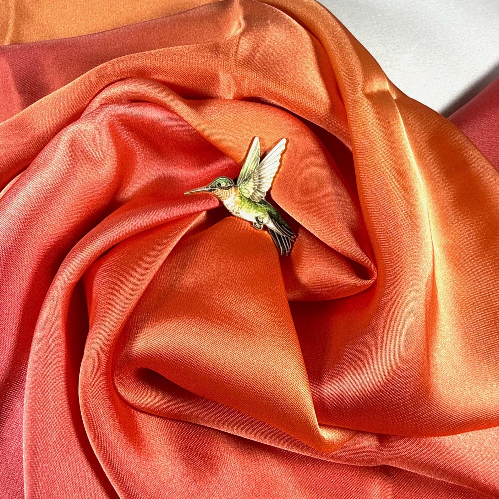 Hummingbird Enamel Pin Badge | Pincredible