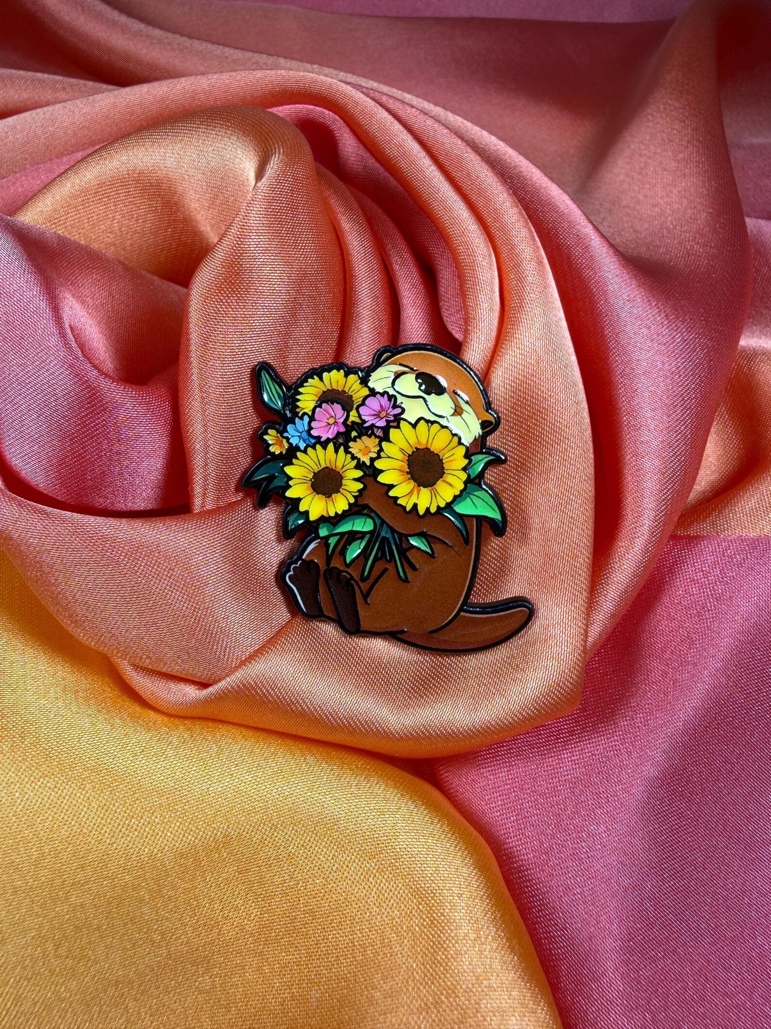 Flower Bouquet Otter Enamel Pin Badge | Pincredible
