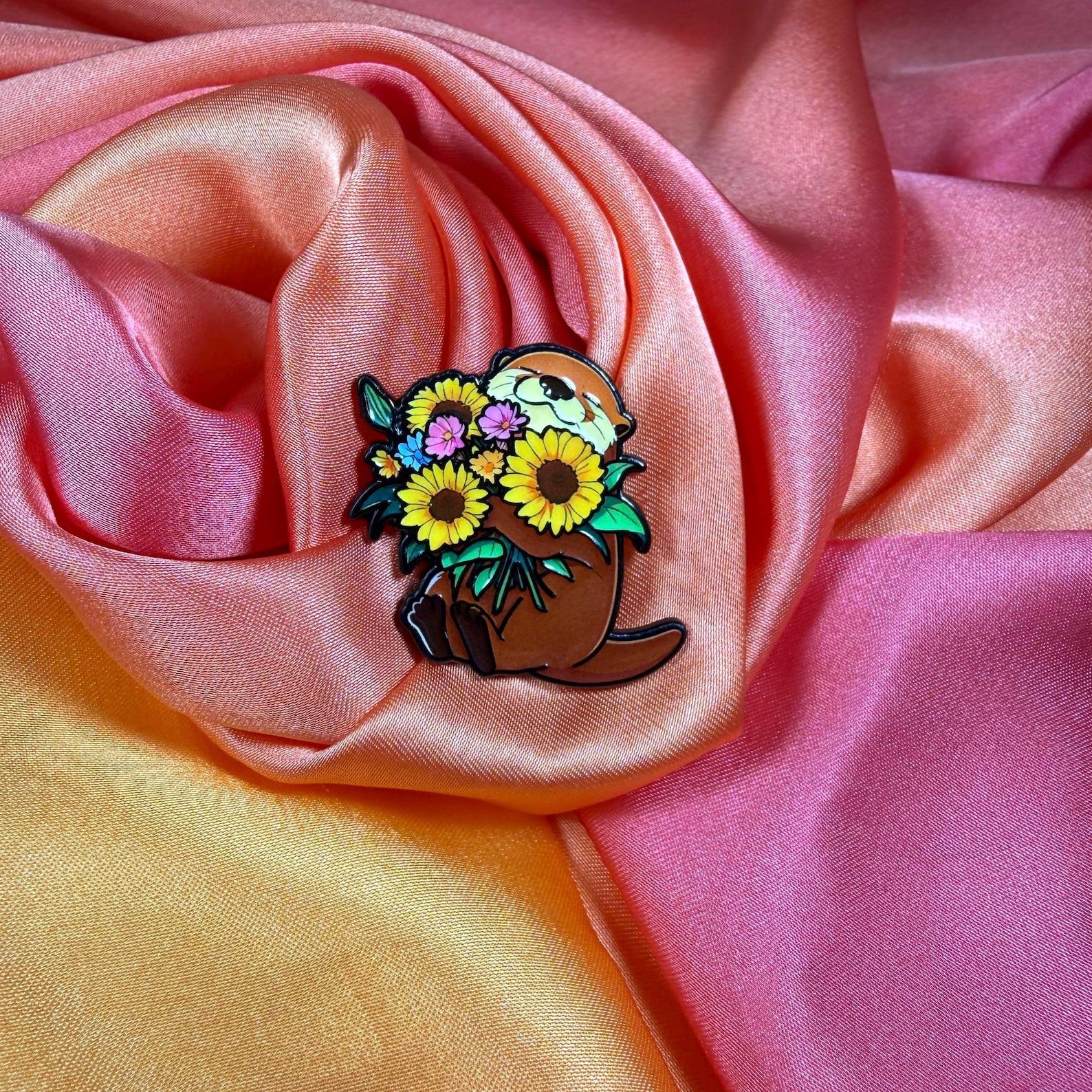 Flower Bouquet Otter Enamel Pin Badge | Pincredible