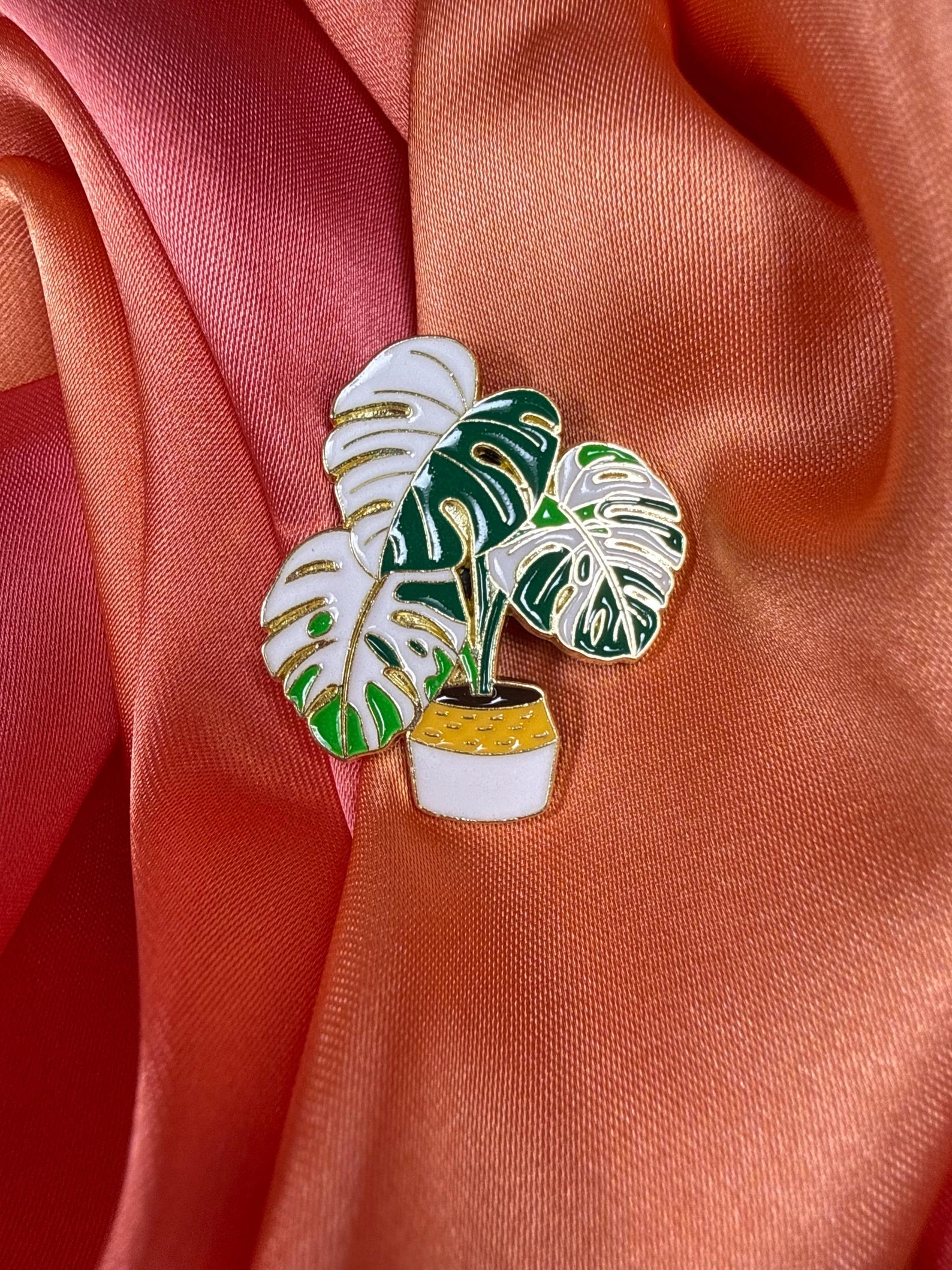 Monstera Hemp Plant Pot Enamel Pin Badge | Pincredible