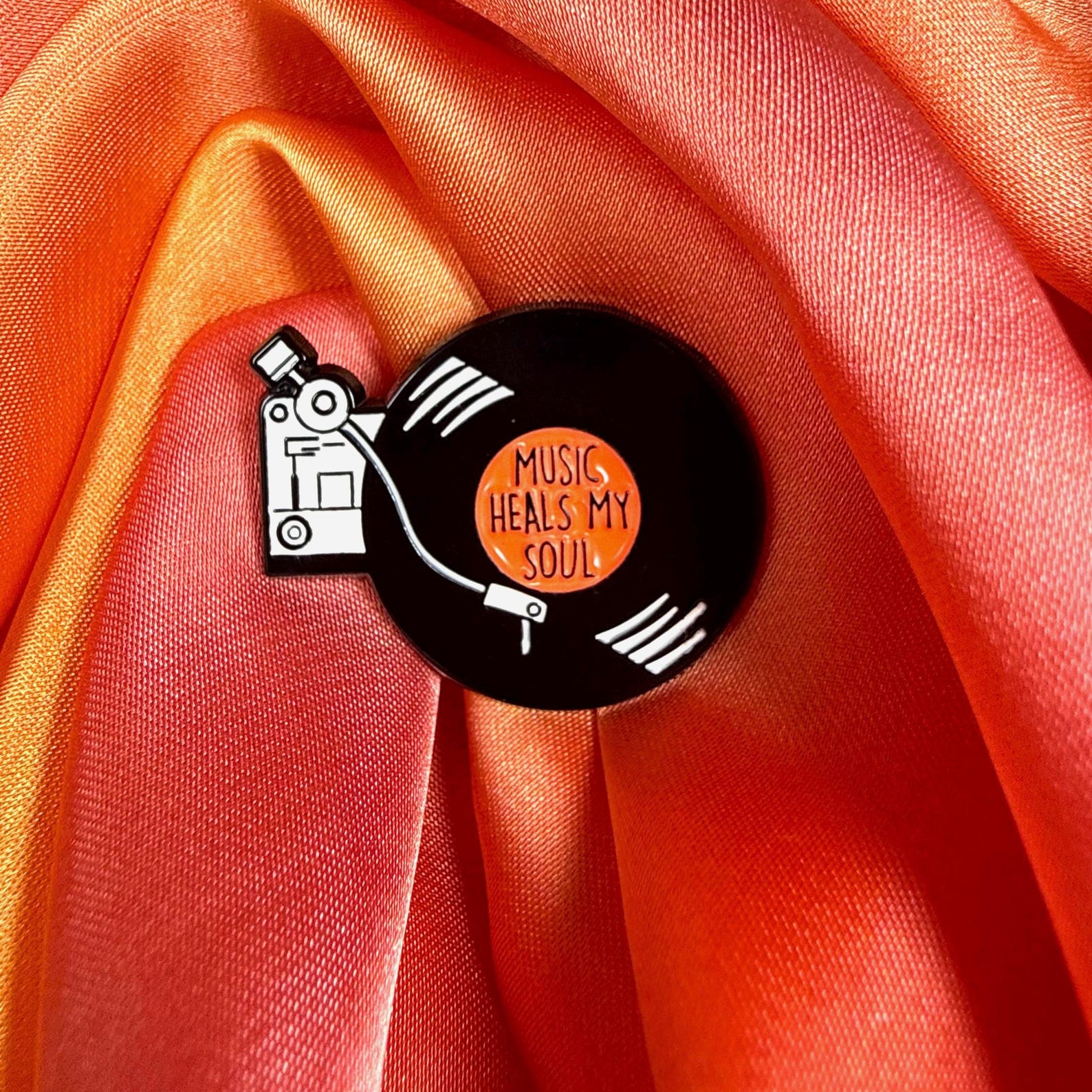 Music Heals My Soul Vinyl Record Enamel Pin Badge | Pincredible