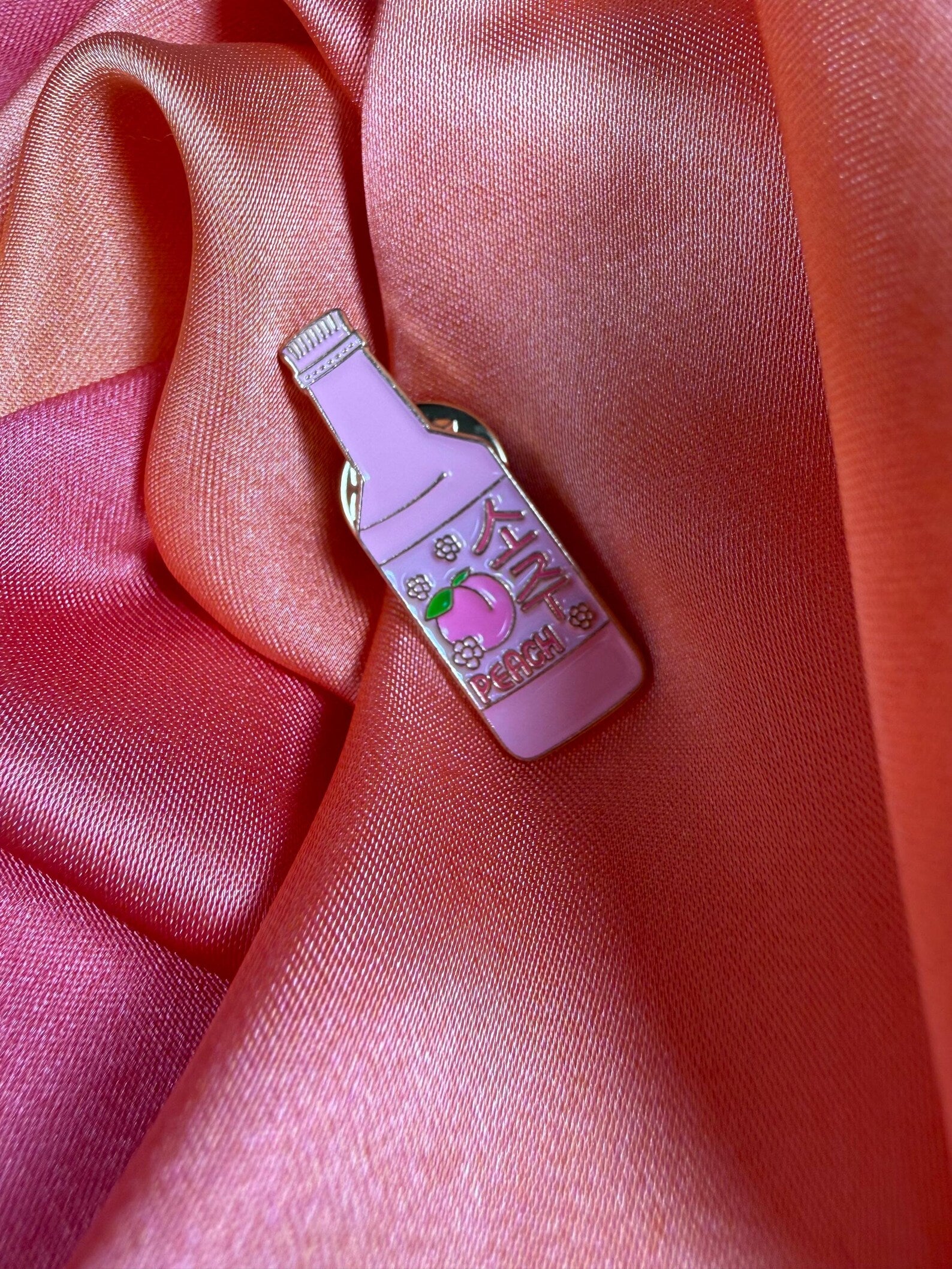 Peach Soju Bottle Enamel Pin Badge | Pincredible